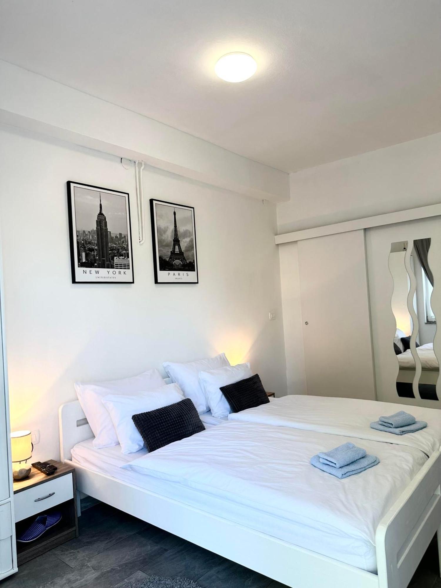 Studio Apartman Brletic Tounj Extérieur photo